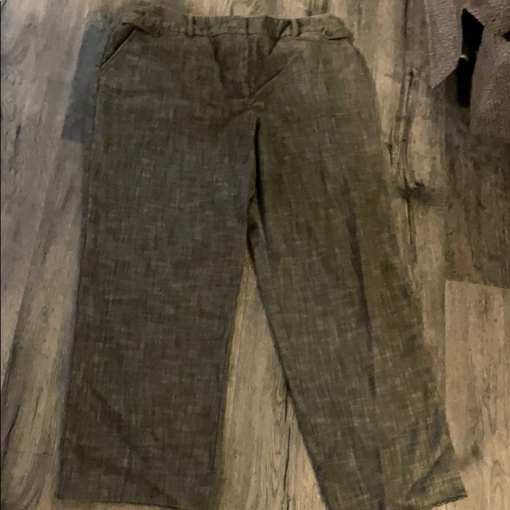 Women’s dress pants 20w